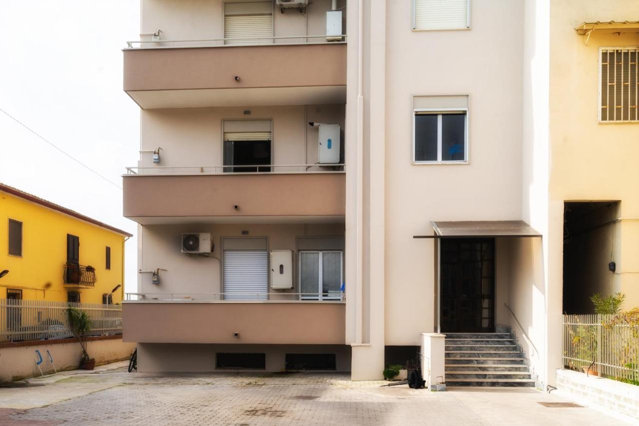 B&B Porta Roma Capua Exterior foto